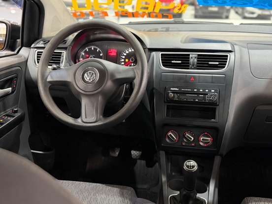VOLKSWAGEN-FOX-2013