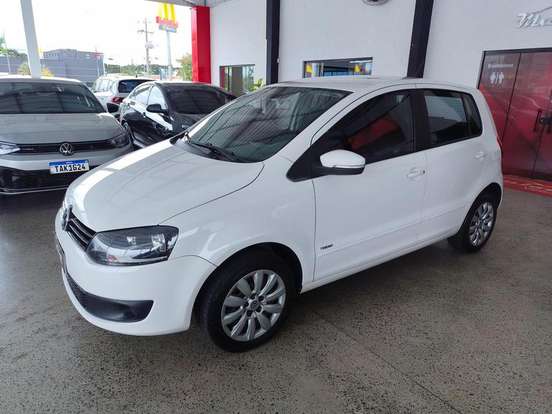 VOLKSWAGEN-FOX-2013