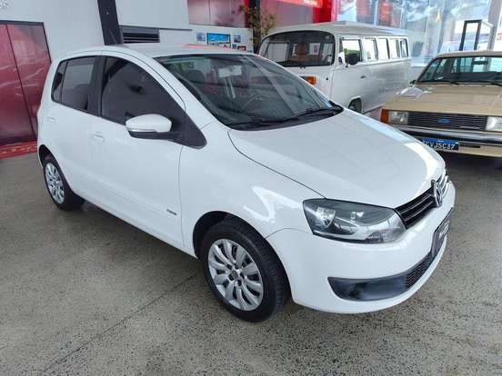 VOLKSWAGEN-FOX-1.6 MI 8V FLEX 4P MANUAL VOLKSWAGEN-FOX-2013