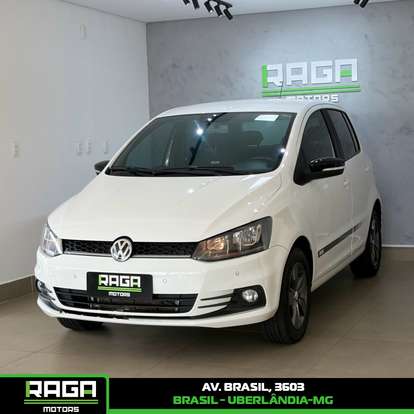 VOLKSWAGEN-FOX-2017