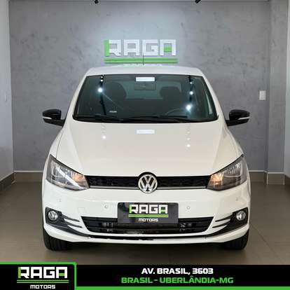 VOLKSWAGEN-FOX-2017