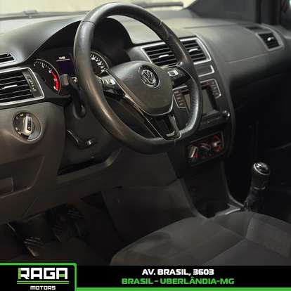 VOLKSWAGEN-FOX-2017
