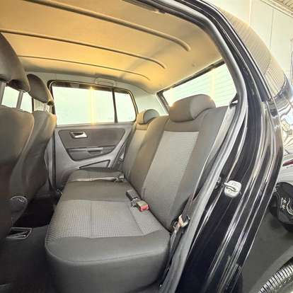 VOLKSWAGEN-FOX-2018