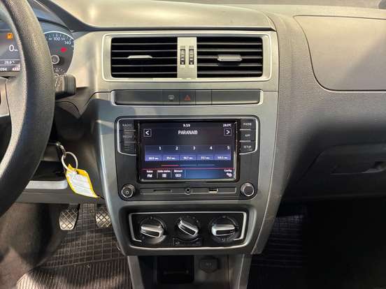 VOLKSWAGEN-FOX-1.6 MSI TOTAL FLEX CONNECT 4P MANUAL VOLKSWAGEN-FOX-2019