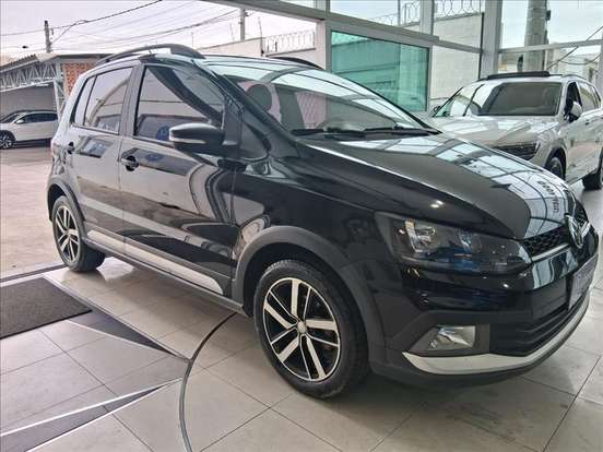 VOLKSWAGEN-FOX-2018
