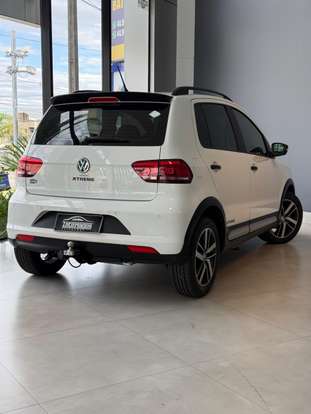 VOLKSWAGEN-FOX-1.6 MSI TOTAL FLEX XTREME 4P MANUAL VOLKSWAGEN-FOX-2017