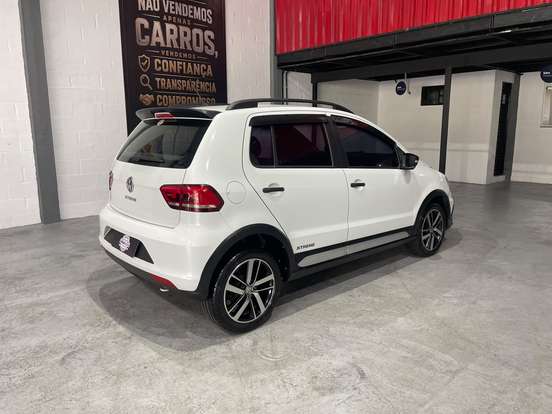 VOLKSWAGEN-FOX-2019