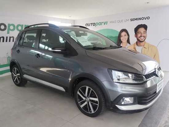 VOLKSWAGEN-FOX-2021