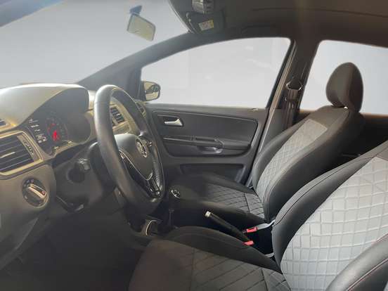 VOLKSWAGEN-FOX-1.6 MSI TOTAL FLEX XTREME 4P MANUAL VOLKSWAGEN-FOX-2019