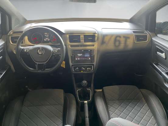 VOLKSWAGEN-FOX-1.6 MSI TOTAL FLEX XTREME 4P MANUAL VOLKSWAGEN-FOX-2019