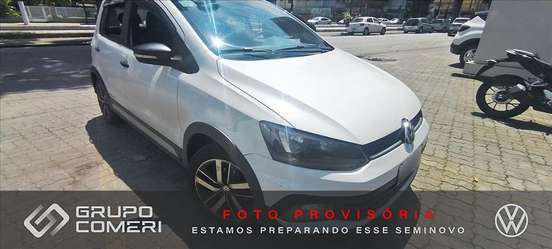 VOLKSWAGEN-FOX-2019