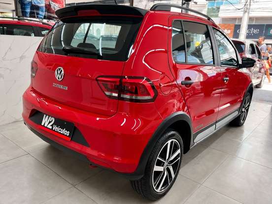 VOLKSWAGEN-FOX-2021
