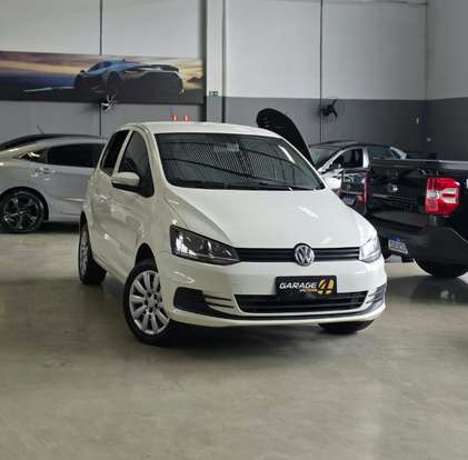 VOLKSWAGEN-FOX-2015