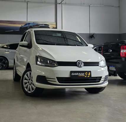 VOLKSWAGEN-FOX-2015