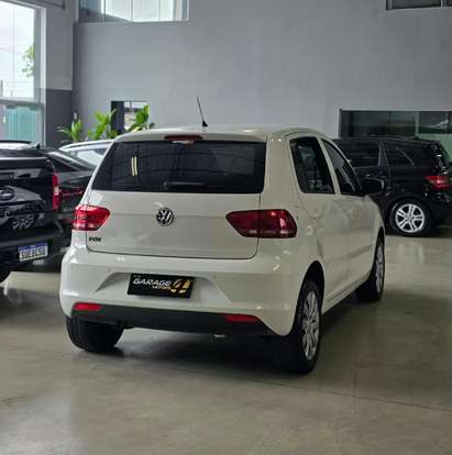VOLKSWAGEN-FOX-2015