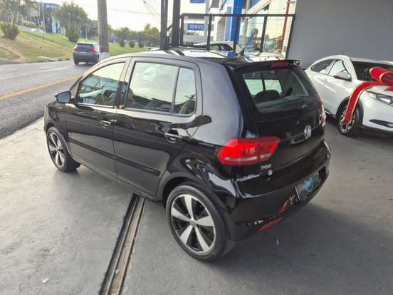 VOLKSWAGEN-FOX-1.6 MSI TRENDLINE 8V FLEX 4P MANUAL VOLKSWAGEN-FOX-2016