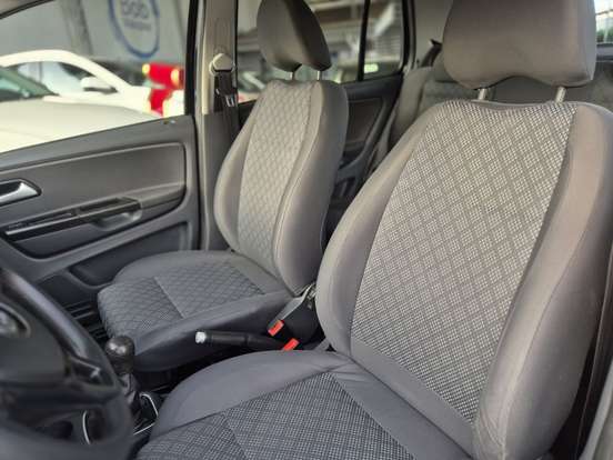 VOLKSWAGEN-FOX-1.6 MSI TRENDLINE 8V FLEX 4P MANUAL VOLKSWAGEN-FOX-2016
