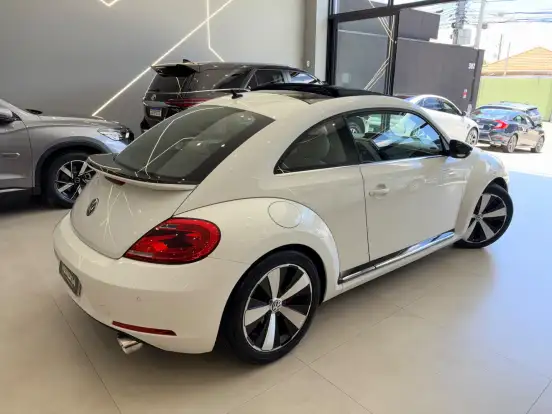 VOLKSWAGEN-FUSCA-2012