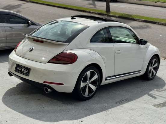VOLKSWAGEN-FUSCA-2012