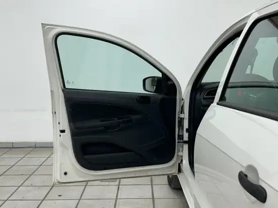 VOLKSWAGEN-GOL-1.0 12V MPI TOTALFLEX 4P MANUAL VOLKSWAGEN-GOL-2023