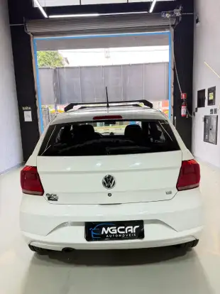 VOLKSWAGEN-GOL-2021