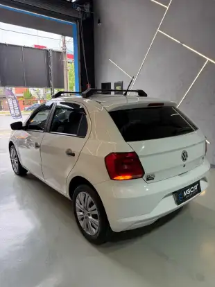 VOLKSWAGEN-GOL-2021