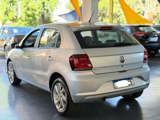 VOLKSWAGEN-GOL-2020