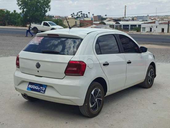 VOLKSWAGEN-GOL-2018