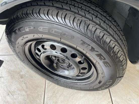 VOLKSWAGEN-GOL-2007