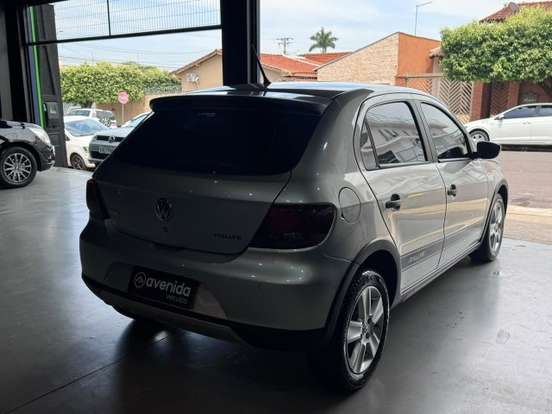 VOLKSWAGEN-GOL-2011
