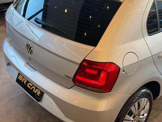 VOLKSWAGEN-GOL-2018