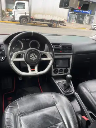 VOLKSWAGEN-GOLF-2006