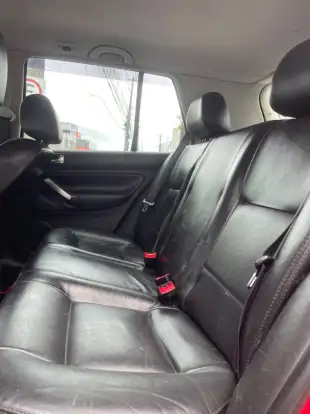 VOLKSWAGEN-GOLF-2006