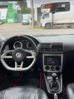 VOLKSWAGEN-GOLF-2006