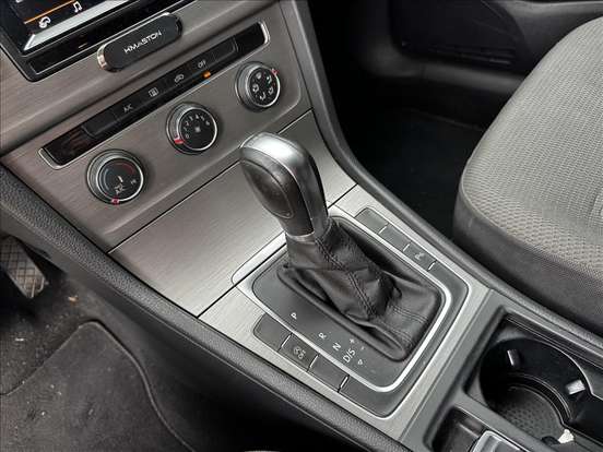 VOLKSWAGEN-GOLF-2014