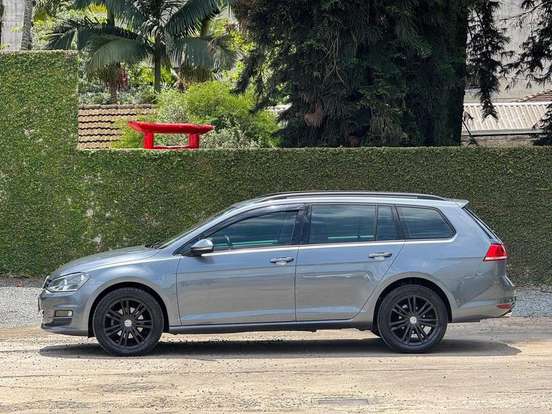 VOLKSWAGEN-GOLF-1.4 TSI VARIANT COMFORTLINE 16V TOTAL FLEX 4P TIPTRONIC VOLKSWAGEN-GOLF-2017