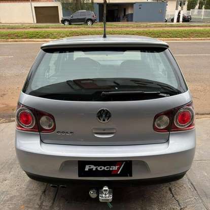 VOLKSWAGEN-GOLF-2011