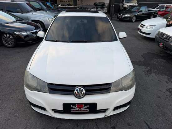 VOLKSWAGEN-GOLF-2008