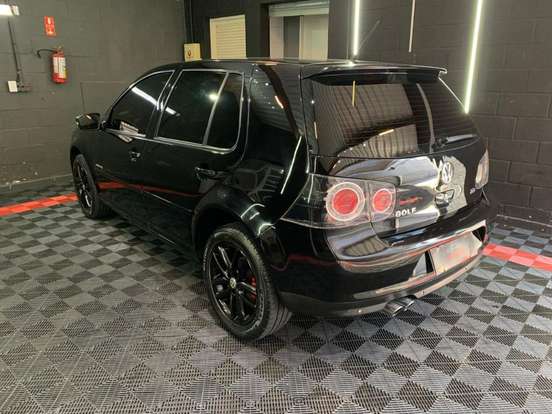 VOLKSWAGEN-GOLF-2012