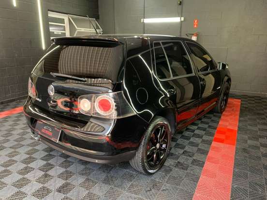 VOLKSWAGEN-GOLF-2012