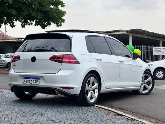 VOLKSWAGEN-GOLF-2.0 TSI GTI 16V TURBO GASOLINA 4P AUTOMÁTICO VOLKSWAGEN-GOLF-2016