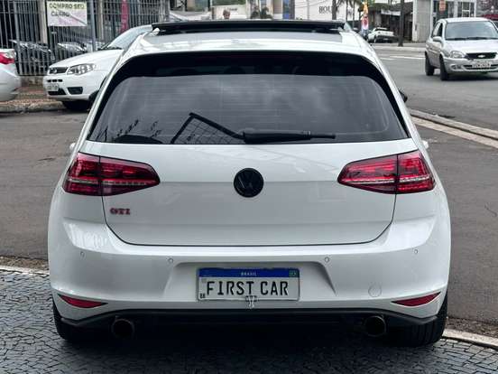 VOLKSWAGEN-GOLF-2.0 TSI GTI 16V TURBO GASOLINA 4P AUTOMÁTICO VOLKSWAGEN-GOLF-2016