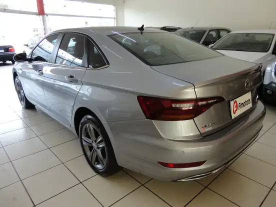 VOLKSWAGEN-JETTA-2020