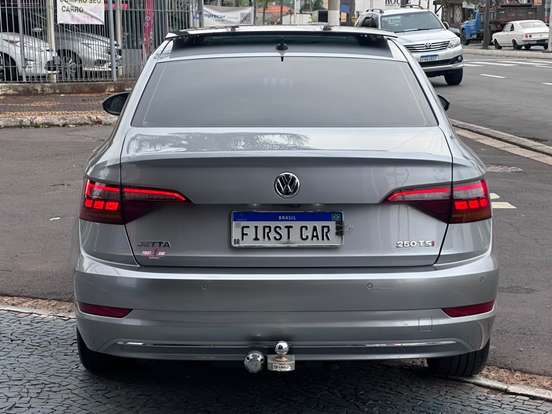 VOLKSWAGEN-JETTA-1.4 250 TSI TOTAL FLEX COMFORTLINE TIPTRONIC VOLKSWAGEN-JETTA-2019