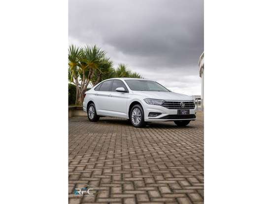 VOLKSWAGEN-JETTA-2018