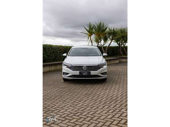 VOLKSWAGEN-JETTA-2018