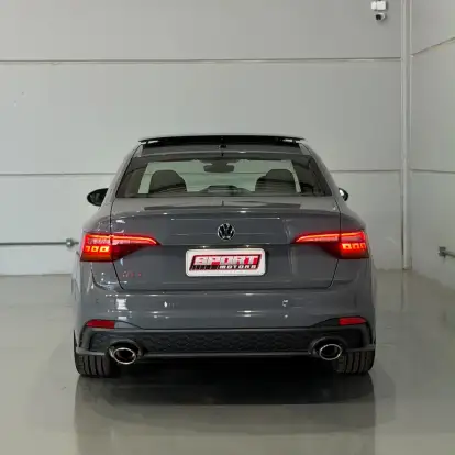 VOLKSWAGEN-JETTA-2024
