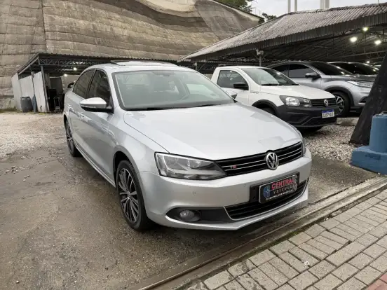 VOLKSWAGEN-JETTA-2.0 TSI HIGHLINE 211CV GASOLINA 4P TIPTRONIC VOLKSWAGEN-JETTA-2014