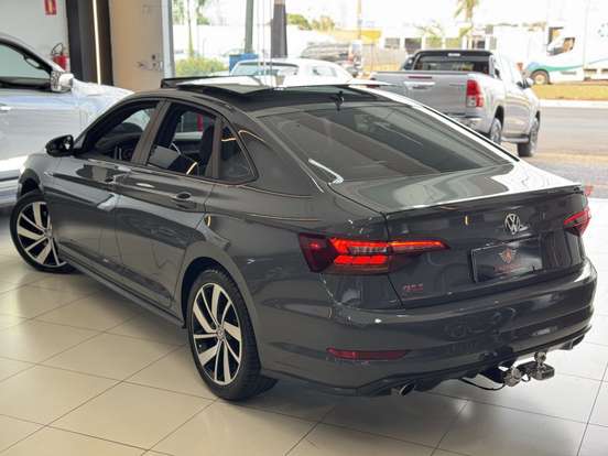 VOLKSWAGEN-JETTA-2.0 350 TSI GASOLINA GLI DSG VOLKSWAGEN-JETTA-2019