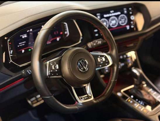 VOLKSWAGEN-JETTA-2020